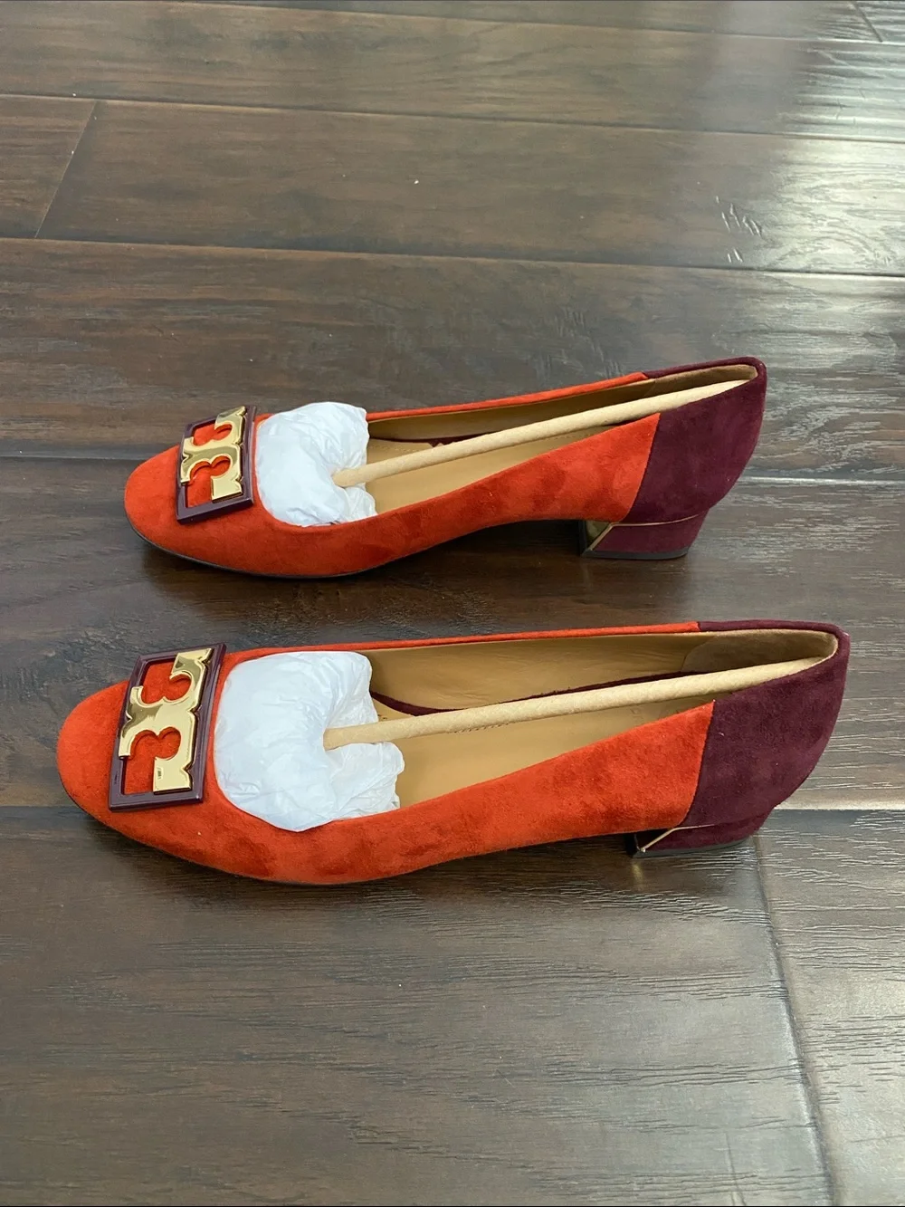 New with box Tory Burch Gigi 20MM Toe flat heeled suede women’s size 5.5 M